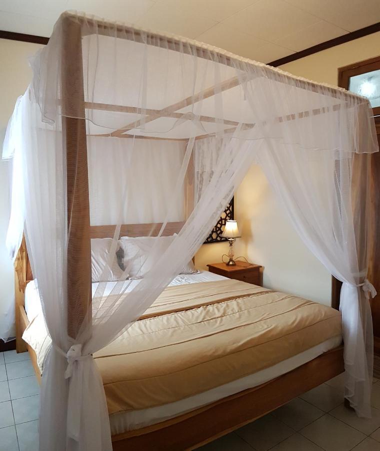 Joglo Villa Bali Penatih Exterior foto